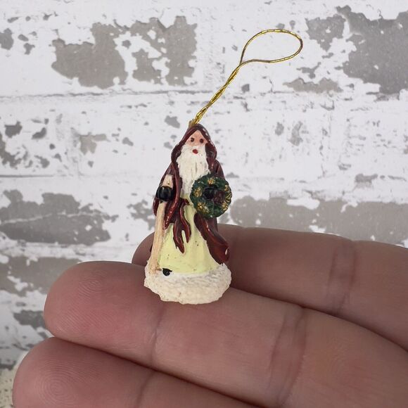 Set Of 8 Vtg Mini Ornaments‎ Victorian Christmas Hand Painted Santa Kids Sled’n - Picture 11 of 13